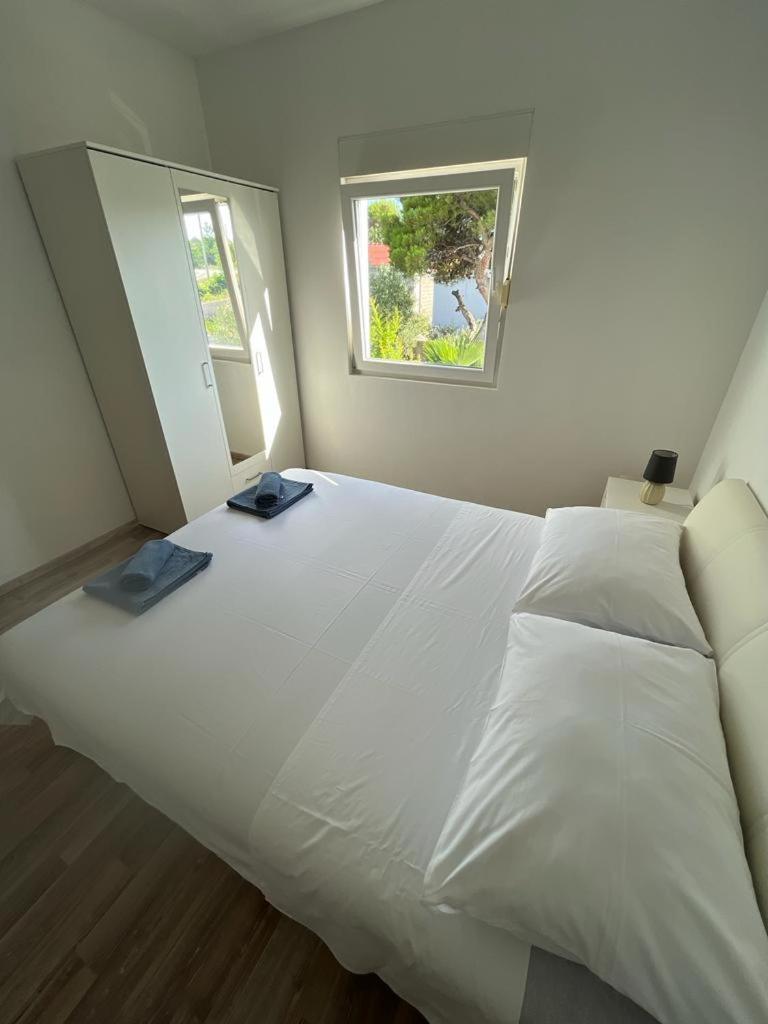 Apartman Sunset Ražanac エクステリア 写真